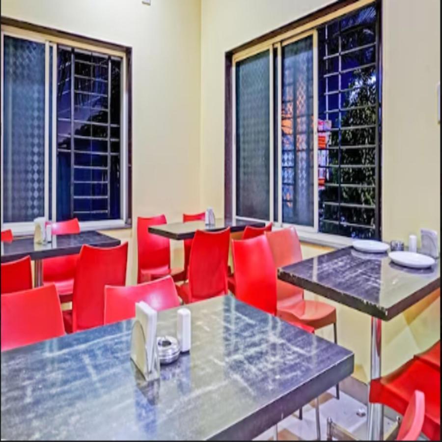 Carnival Hotel Pune Luaran gambar
